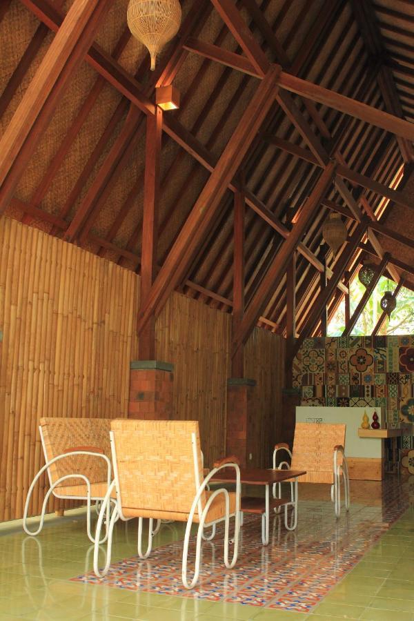 Komoreya Guesthouse Kejayan Exterior foto